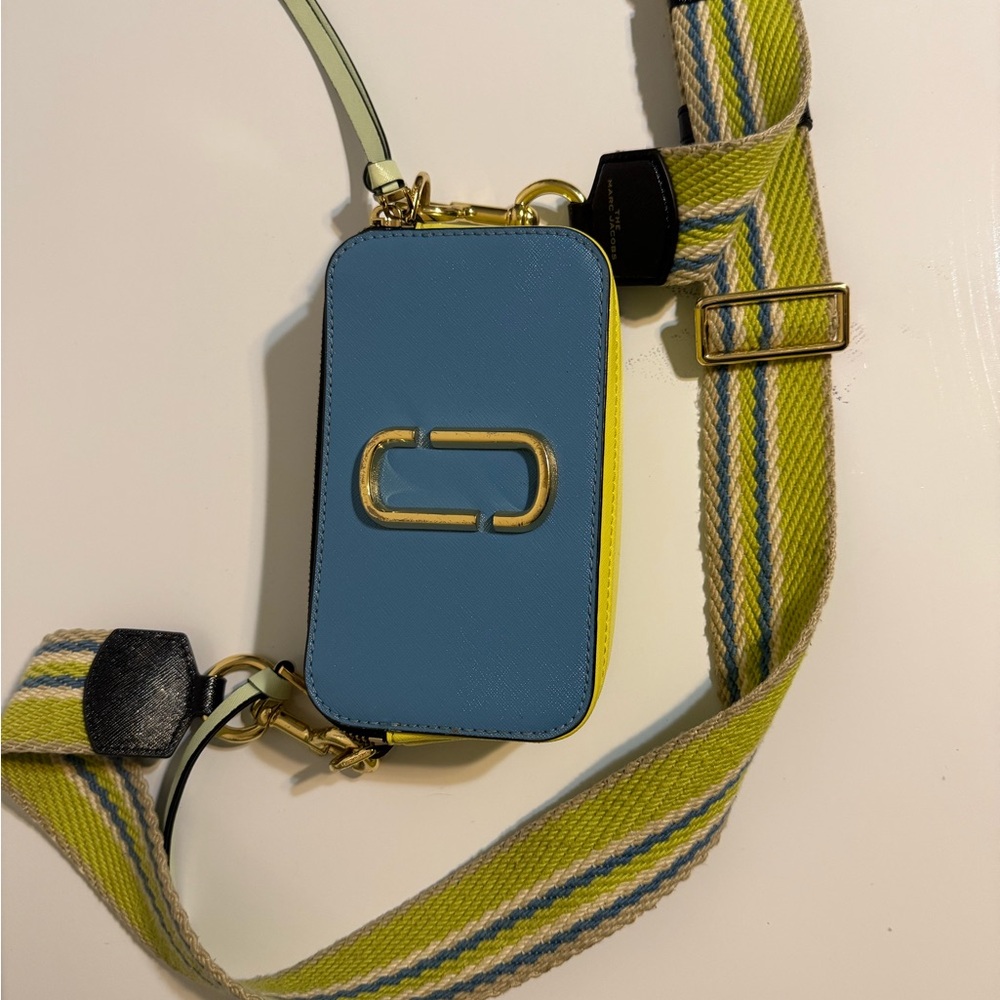 Marc Jacobs Blue and Yellow Crossbody with Gold Hardware